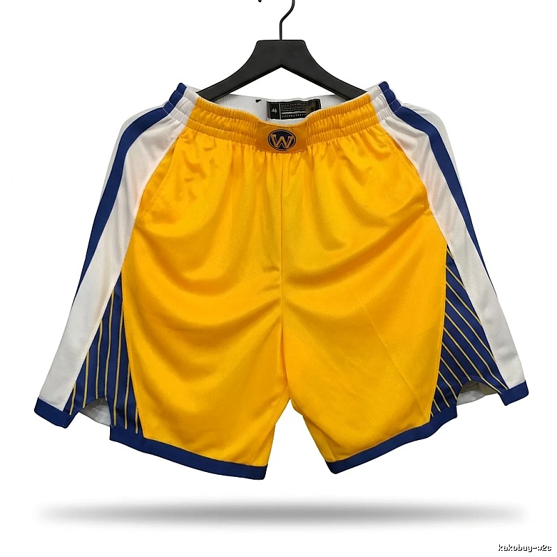 Curry's yellow basketball shorts of the Warriors team.