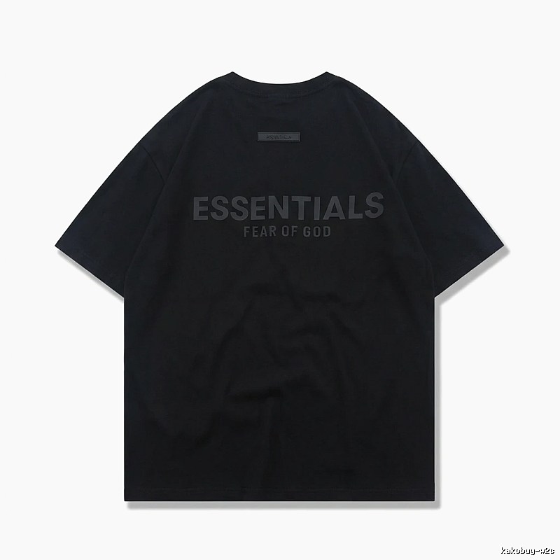 ESSENTIALS minimalist style black T-shirt