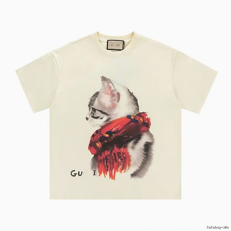 Gucci Cat Print Vintage Style Off-white T-Shirt