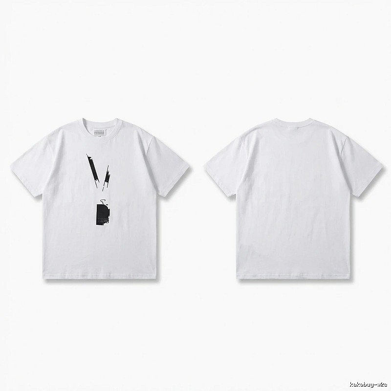 Maison Margiela minimalist style white T-shirt