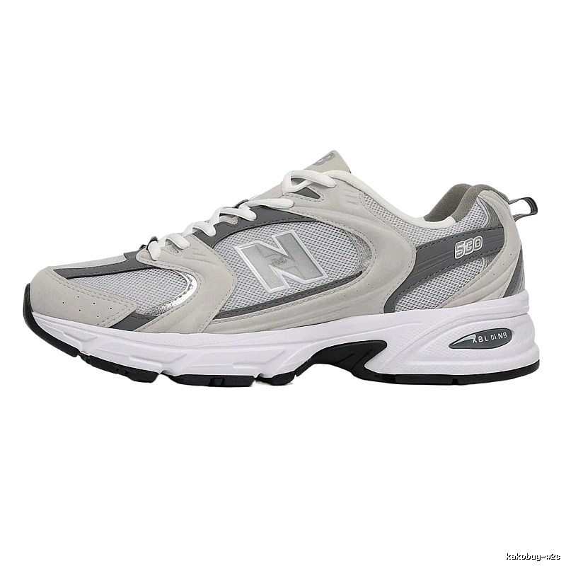 New Balance 580 retro-style gray sports shoes