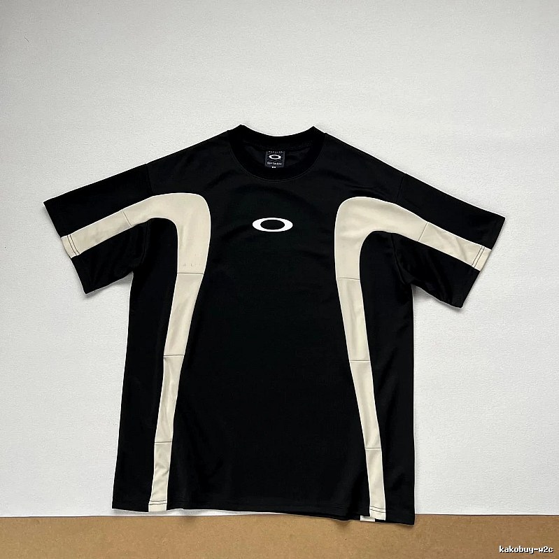 Oakley Black Athletic T-Shirt Daily Styling