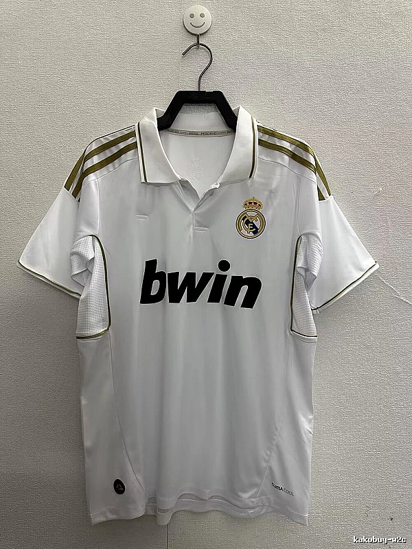 Real Madrid Relaxed Retro Teka soccer jersey White Retro Football with Designer-Inspired Detail