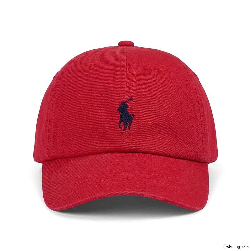 The classic and simple style red hat of Ralph Lauren