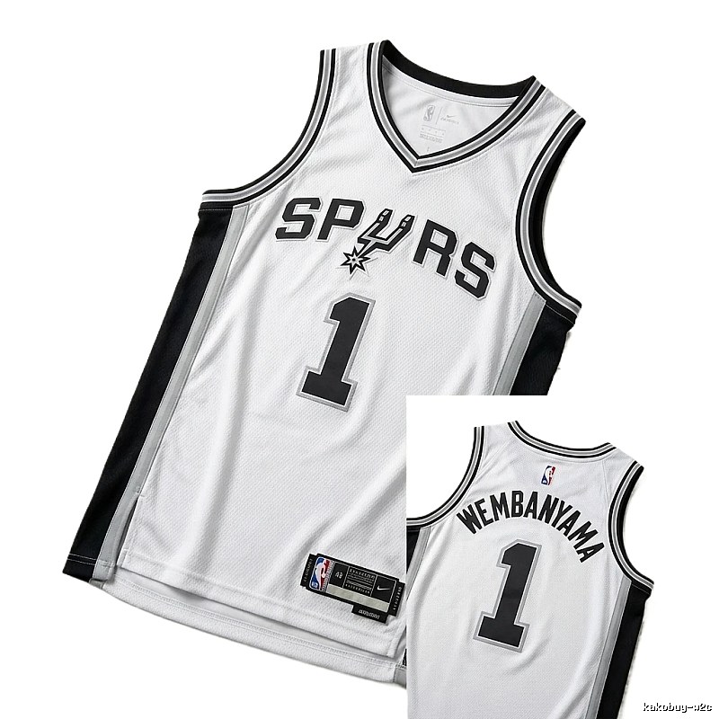 The white and black basketball uniform of Spurs' Wembanyama
